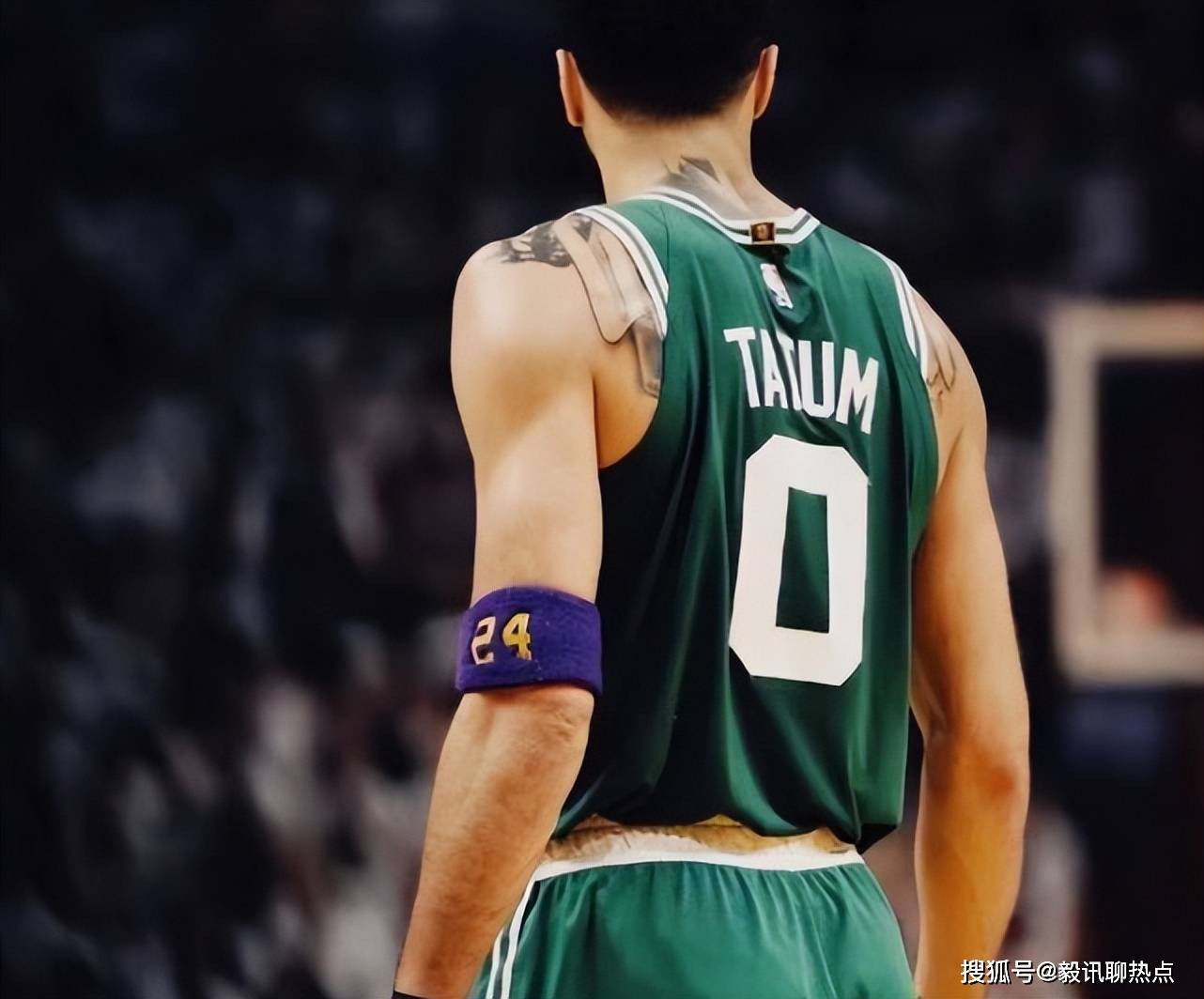 纵观两队的 纵观两队的