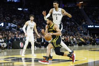 脚步暂时被 脚步暂时被