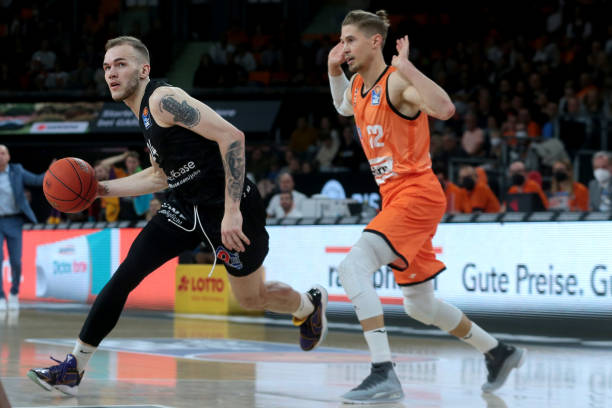 通过调整战 通过调整战